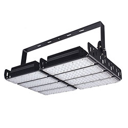 Holofote LED equivalente a 1000 W