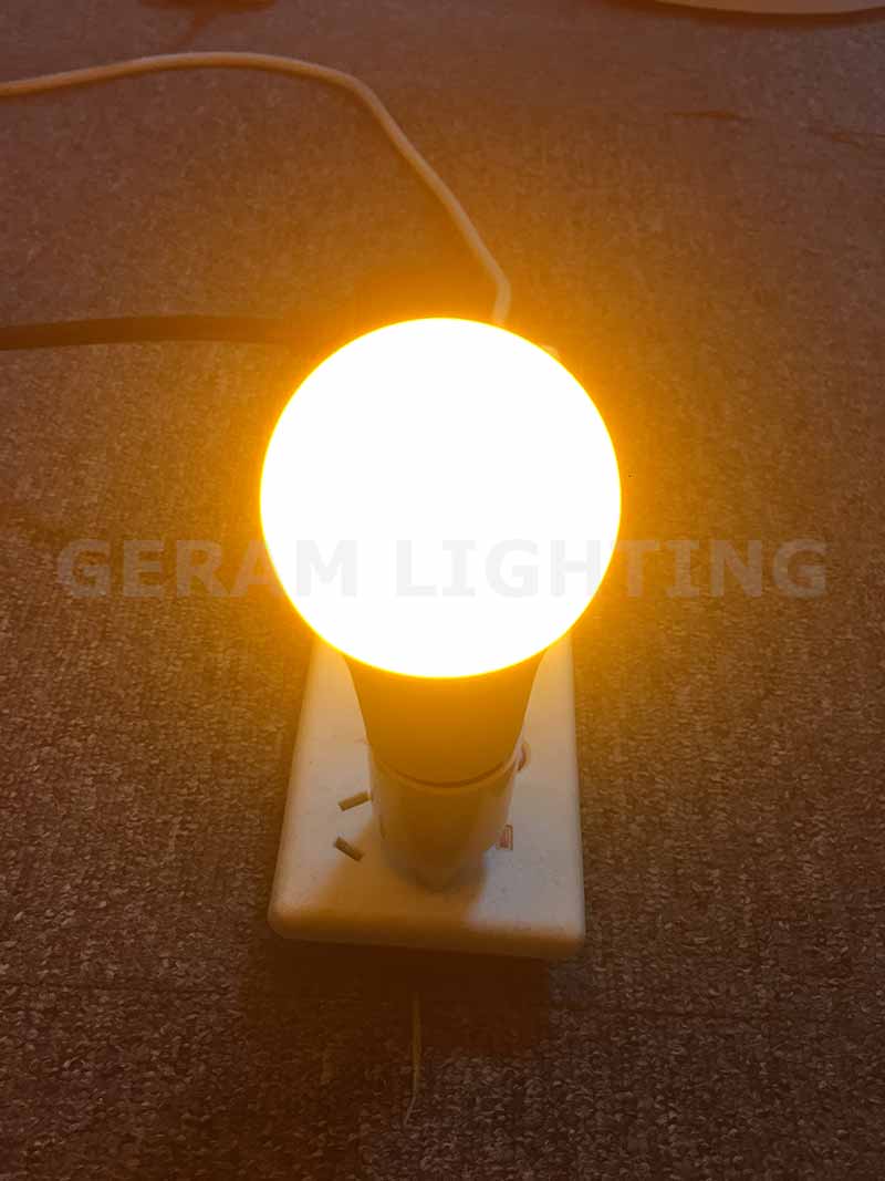 amber color led light bulb