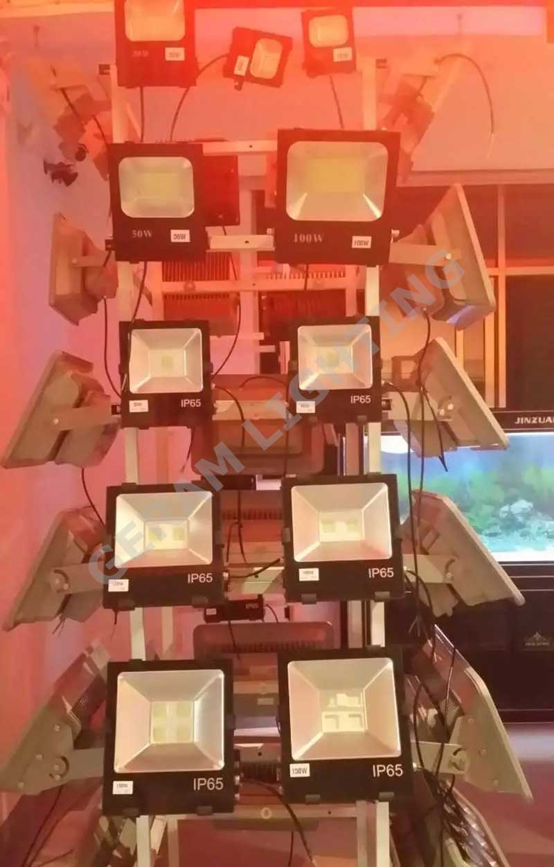 wall mounted led flood light