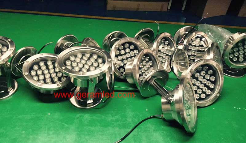 Lampu Pancut Air LED DMX RGB Berubah Warna Luaran